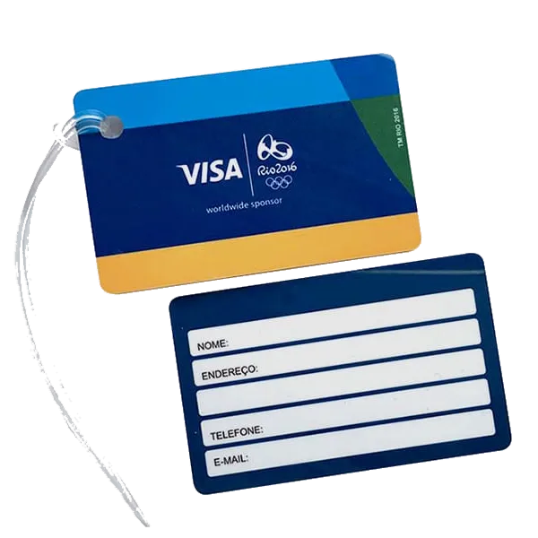 Tag de bagagem personalizada em PVC com cordão, impressão colorida frente e verso, campos para nome, endereço, telefone e e-mail.